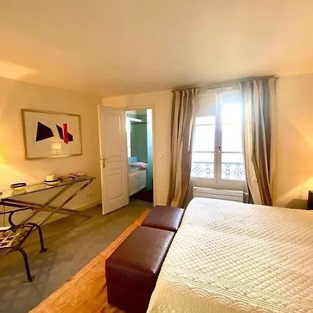 Luxe Centre Apartment *