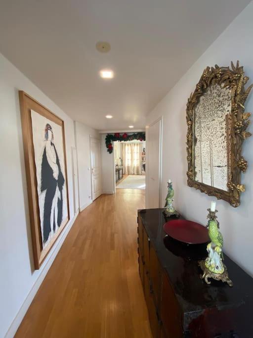 Luxe Centre Apartment Paris